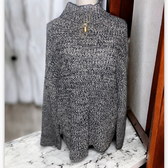 Caslon Sweaters - NWT Caslon Chunky Sweater
